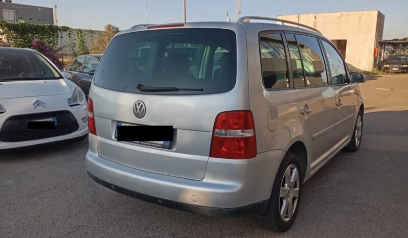 VOLKSWAGEN-Touran Versione 2.0 TDI 136CV Trendline pieno